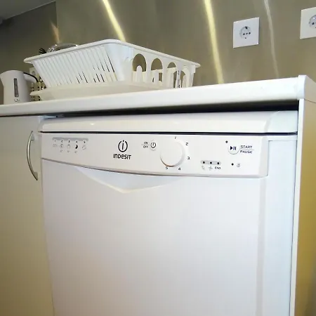 Center Apartment *